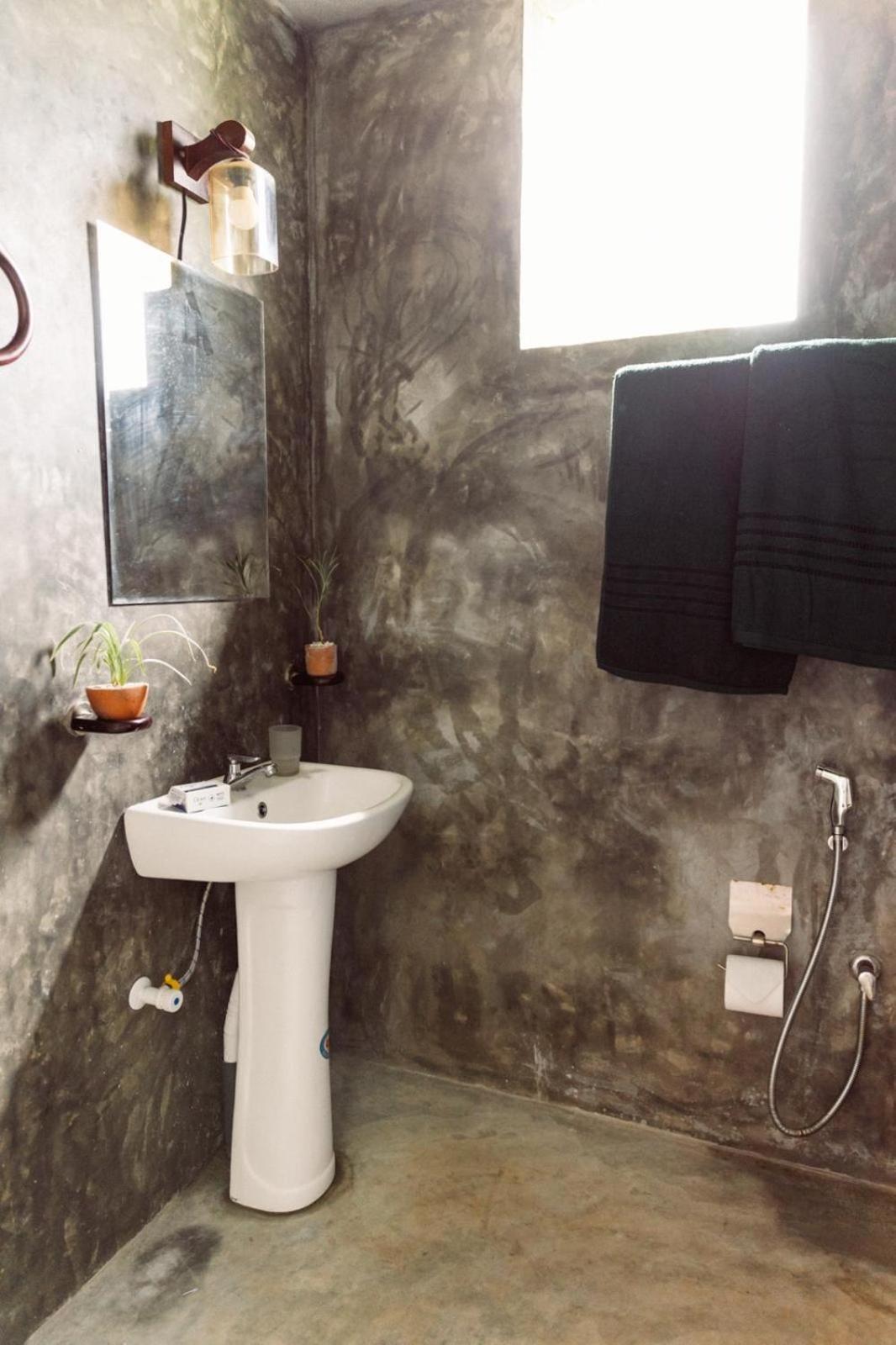 Hiriketiya Ladina Homestay Dikwella Extérieur photo